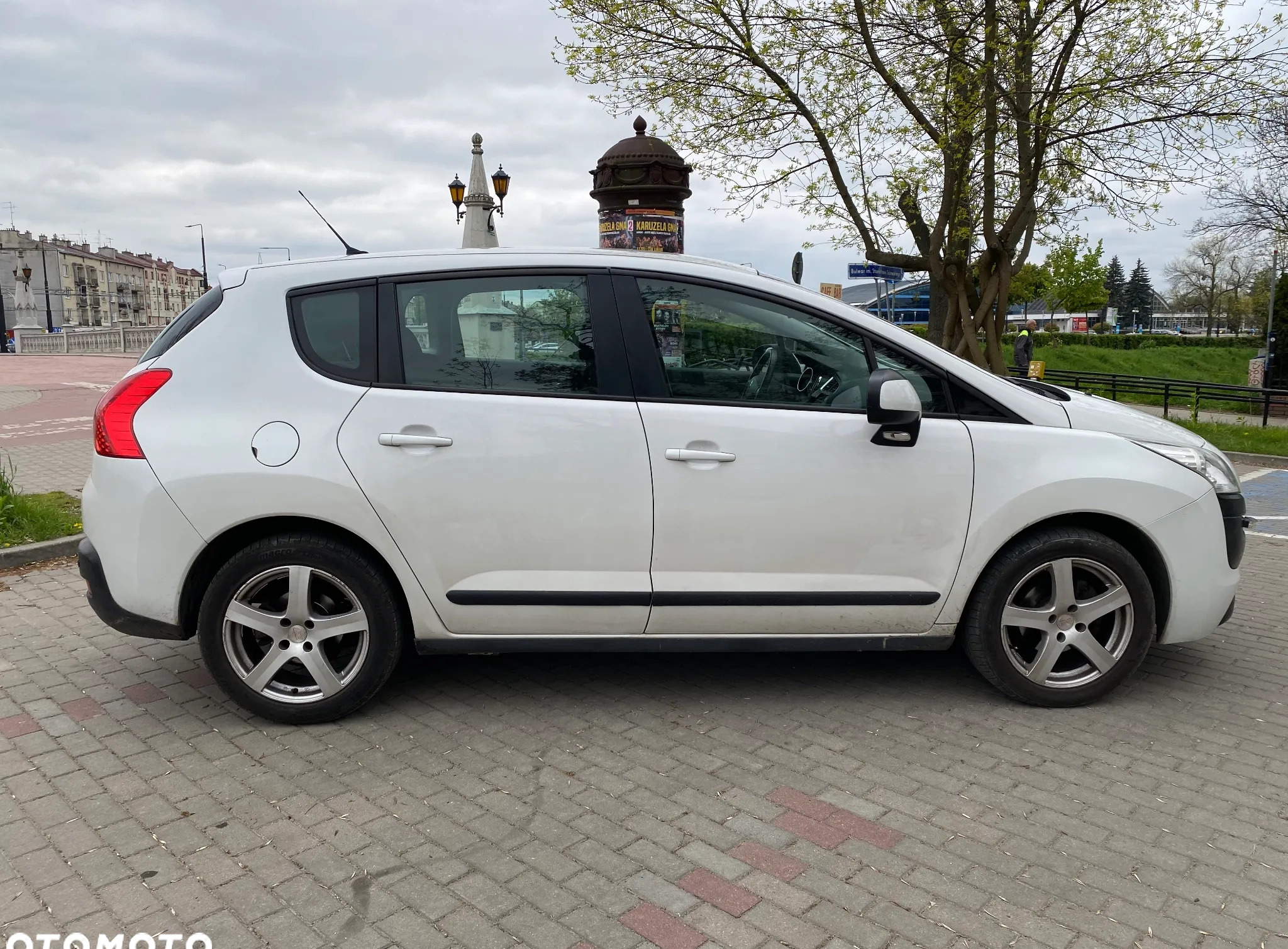 Peugeot 3008 cena 23900 przebieg: 140000, rok produkcji 2011 z Piaski małe 79